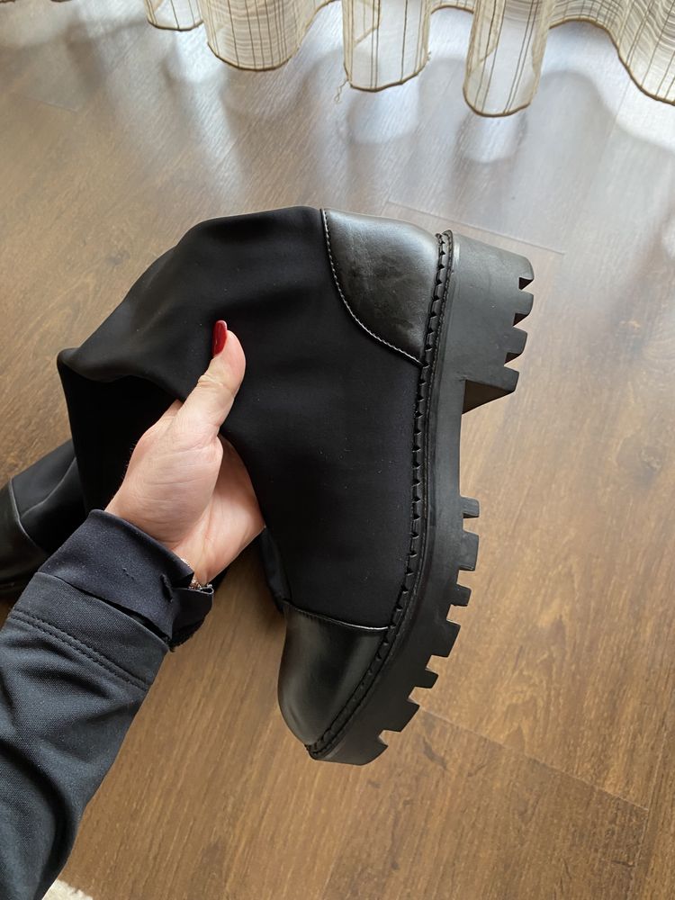 Zara ботуши