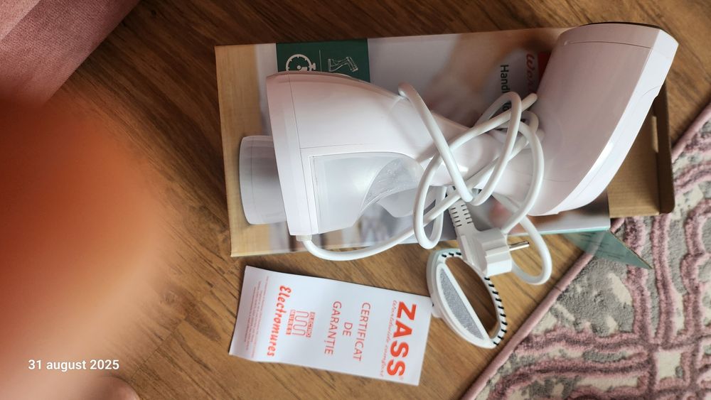 Vând fier de calcat cu abur Zass /Garantie