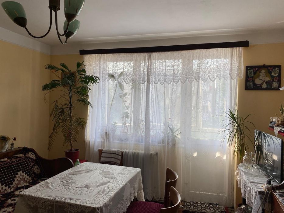 Apartament 2 camere semidecomandat; Etaj 3/4 , orientare vestica