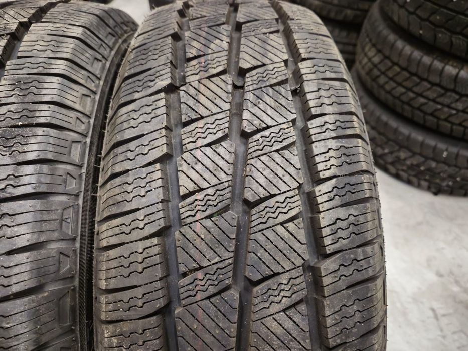 2 anvelope iarna noi Torque 215 65 15C