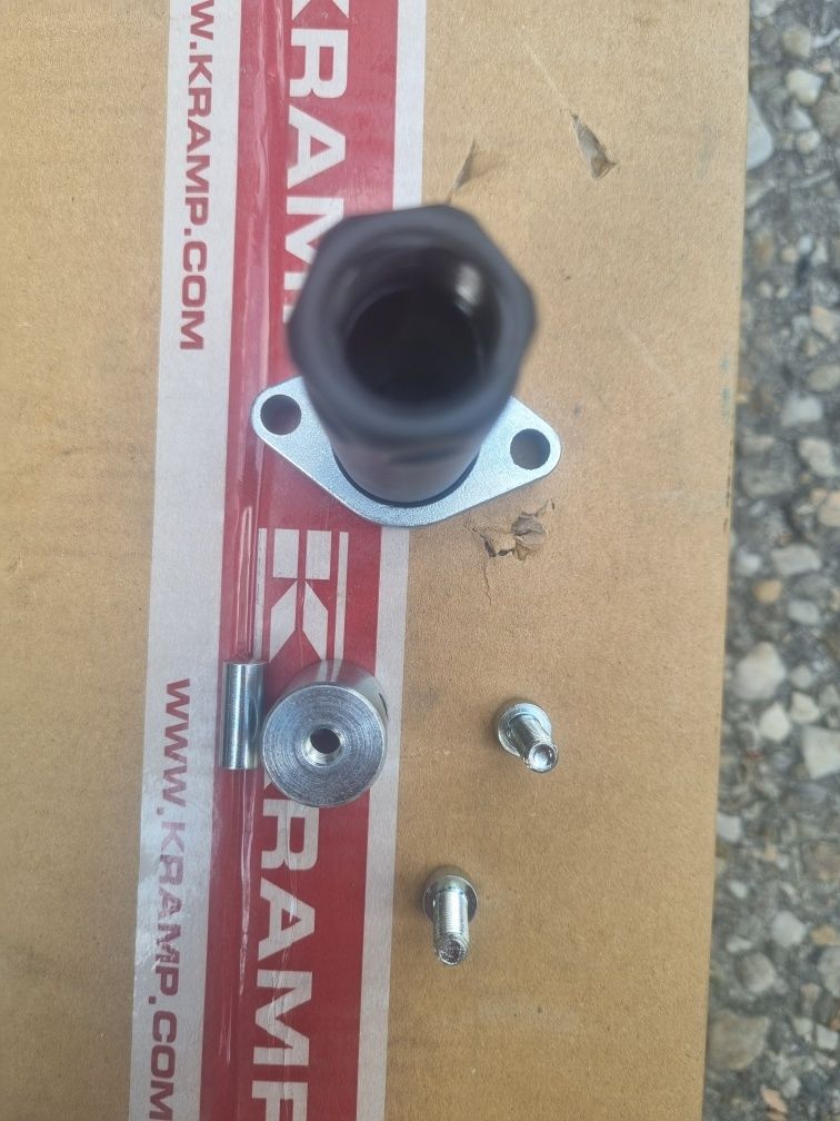 Distribuitor hidraulic cu joystick și cabluri 1.5m incarcator frontal