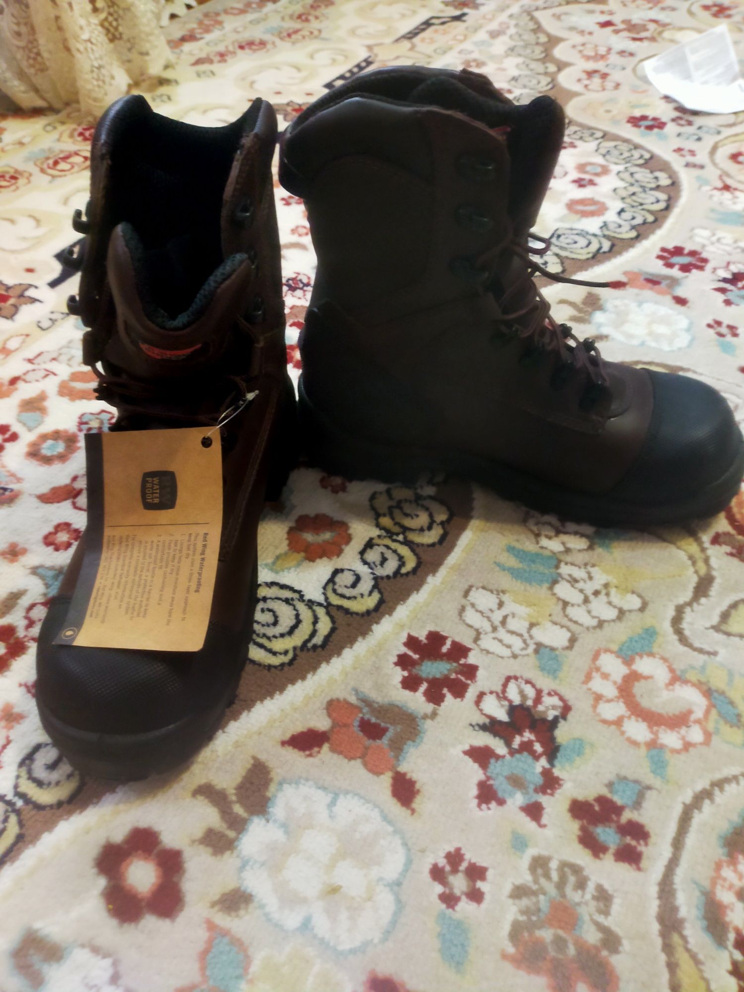 Продам спец обувь RED Wing