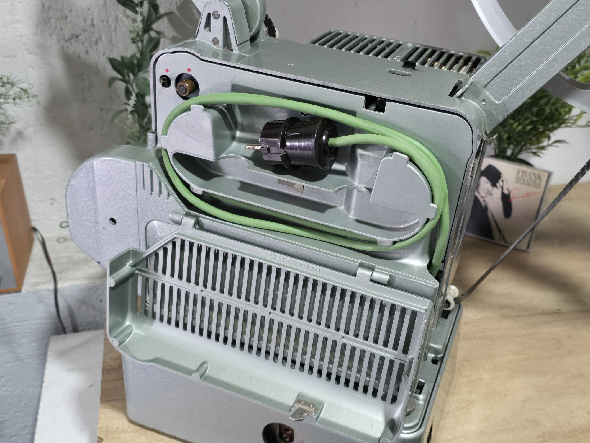 SIEMENS 2000 film 16MM ,video proiector retro 1960, audio amplificator
