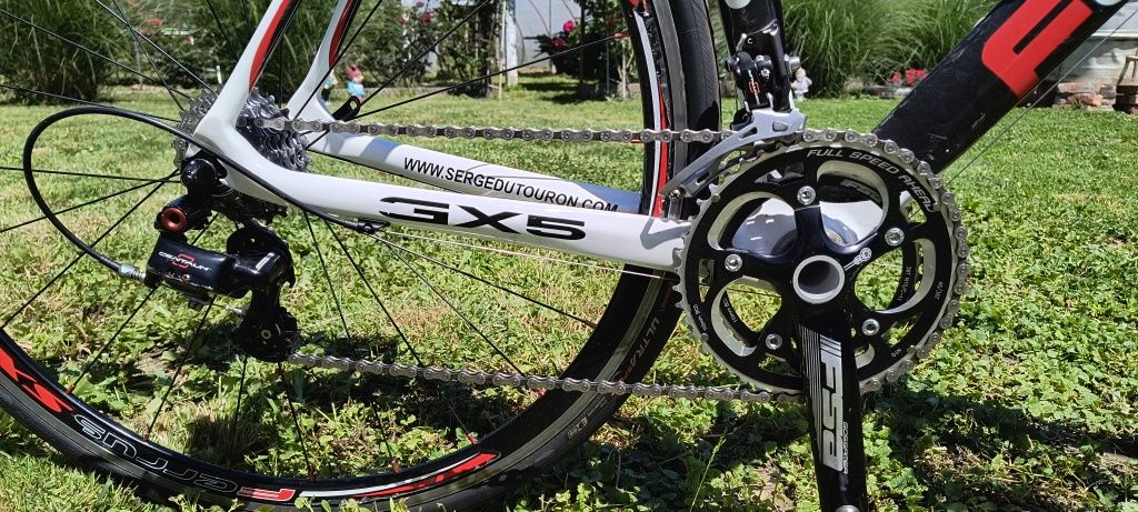 Cursiera Ferrus GX5 carbon , Full Campagnolo Centaur