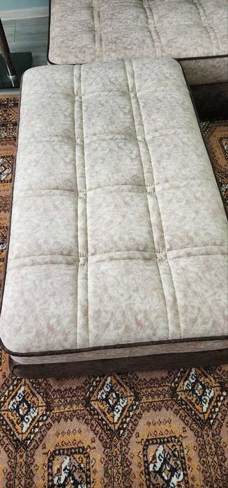 Продаётся диван. Диван в идеальном состоянии.