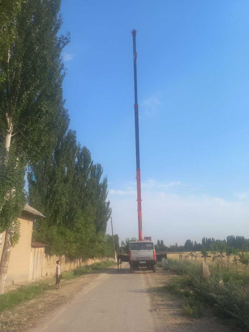 Avtokran Harbin 16 tonnalik