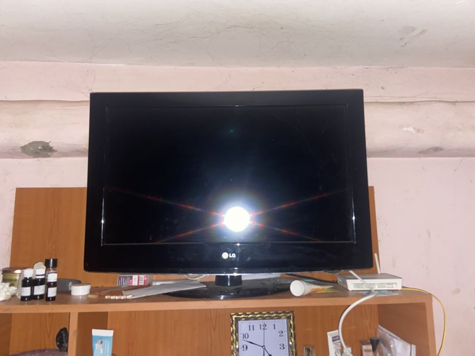 Televizor lg 180 de lei