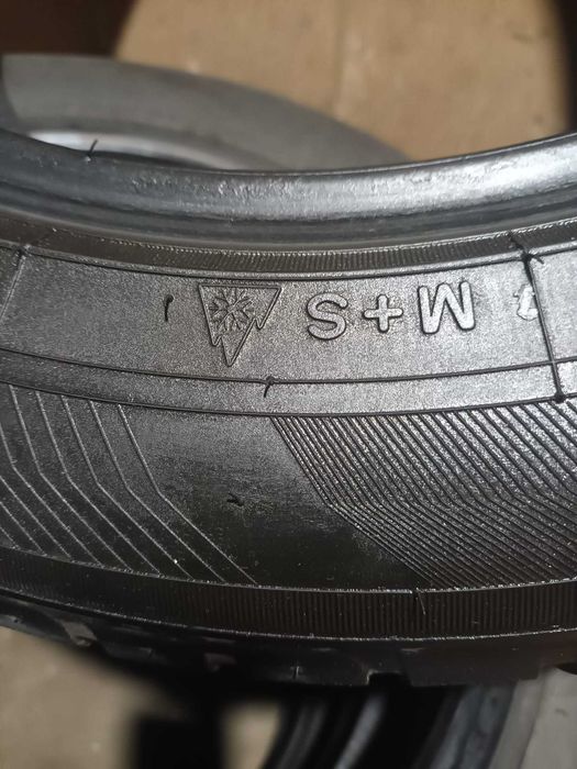 vand cauciucuri       255/55/17     M+S