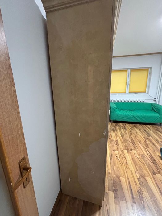 Vand urgent dulap cu oglinzi