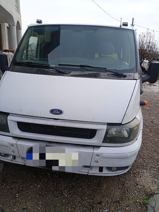 Autoutilitara Ford transit