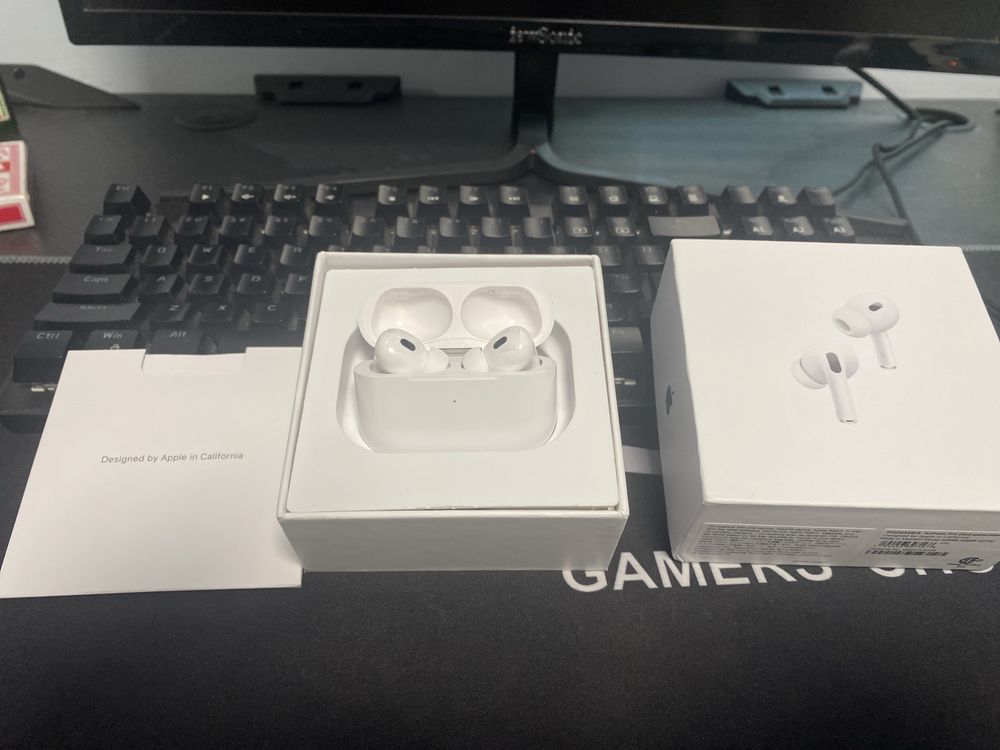Apple AirPods Pro 2 (2nd Gen) с MagSafe кейс (USB-C версия)