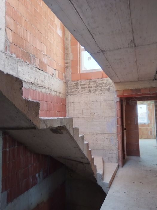 Продава се Тристаен апартамент в Варна, м-т Кочмар - 53 кв.м за 1468 €/кв.м - Снимка #5