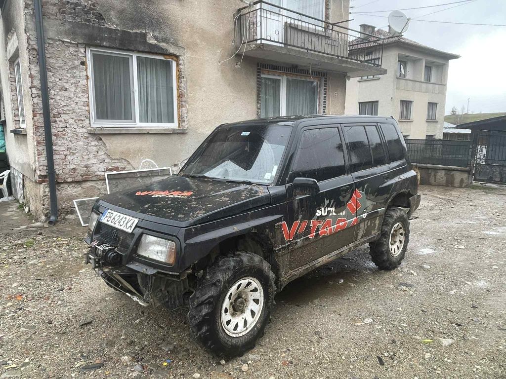 Suzuki Vitara 1.6 16V НА ЧАСТИ
Продавам Suzuki Vitara 1.6 16V, с газ