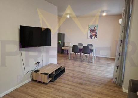 Дава се под наем Двустаен апартамент в Варна, Колхозен пазар - 70 кв.м за 600 € - Снимка #2