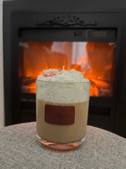 Lumanare hot chocolate