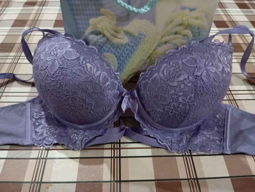 Продам бюстгалер Victoria's Secret