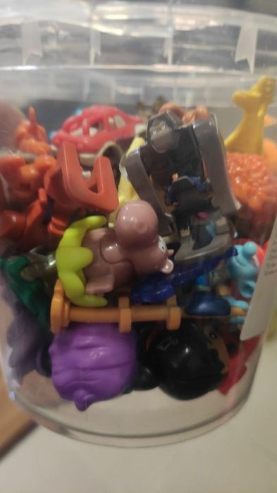 Киндер сюрприз ,игрушки игрушки от киндера