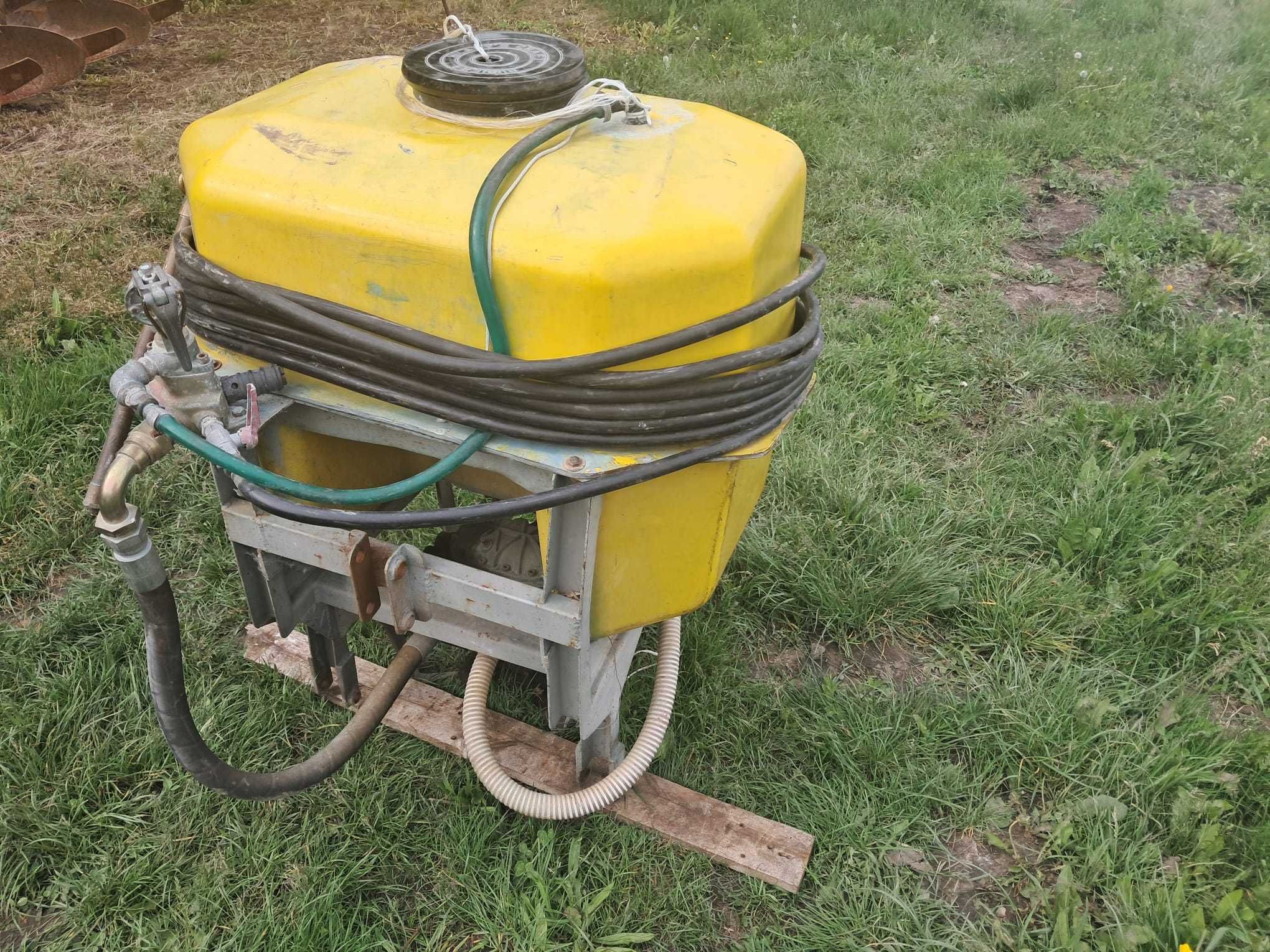 aparat pentru erbicizat  cu lance de 200 litri