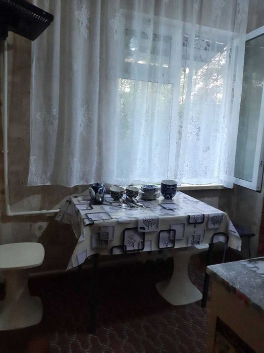 Массив Кушбеги 1/3/5 в отличном состоянии. Балкон 2*3