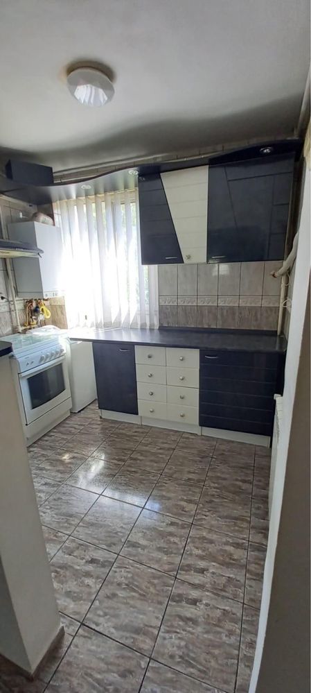 Apartament 3 camere - Ion Creanga ( peste drum de fostul CEC)