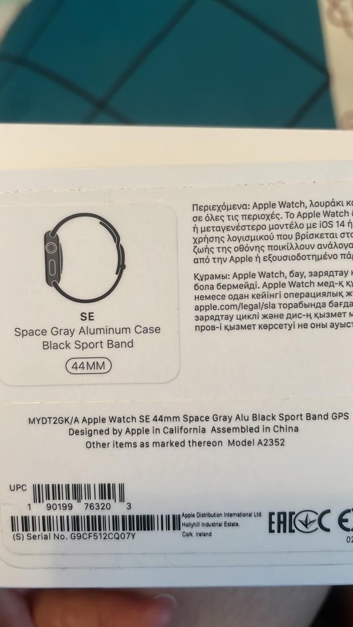 Apple watch se 44 mm, в отличном состоянии