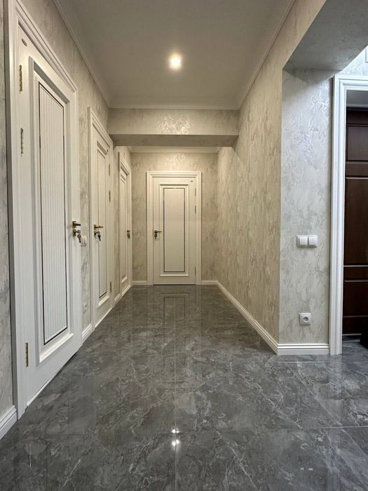 Продается 3 комнатная квартира ремонт Проспект Ш.Рашидова МВД