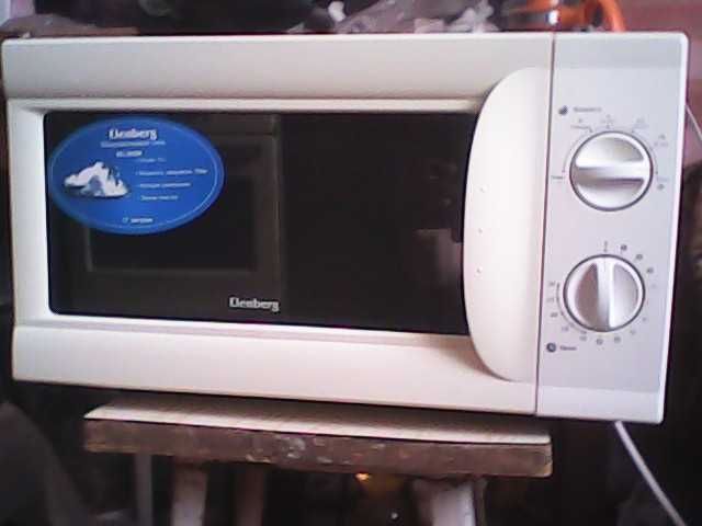 Продаётся микроволновка Elenberg