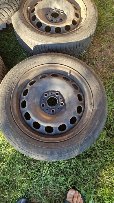 Vand set 4 roti vw,skoda,anvelope DOT 2020 Iarna 205/50R16 NOKIAN WR D