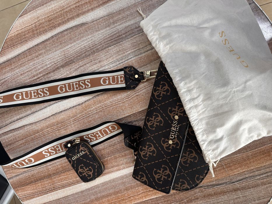 Оригилна дамска чанта Guess
