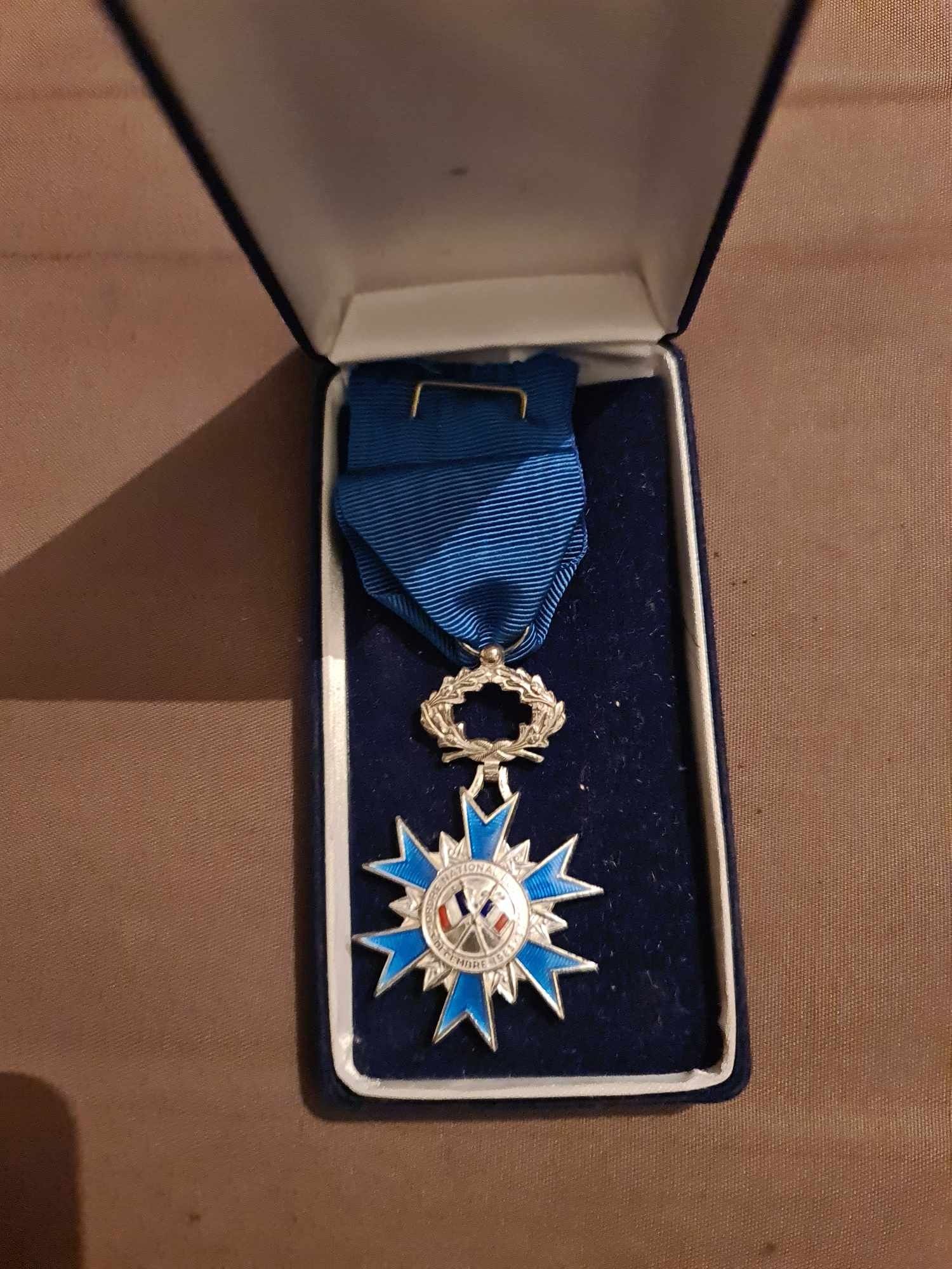 Френски орден за заслуги