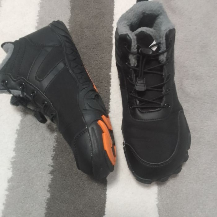 Дамски боси боти