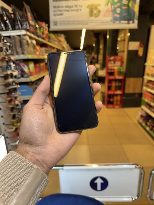 iphone 11pro xamma joyi ishlid