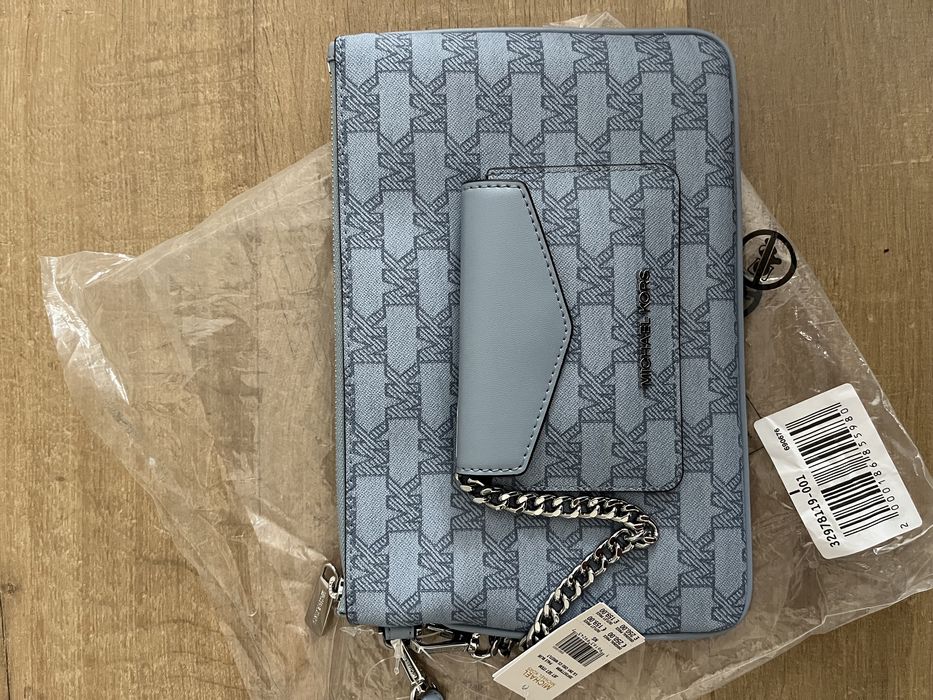 Нов клъч Michael Kors