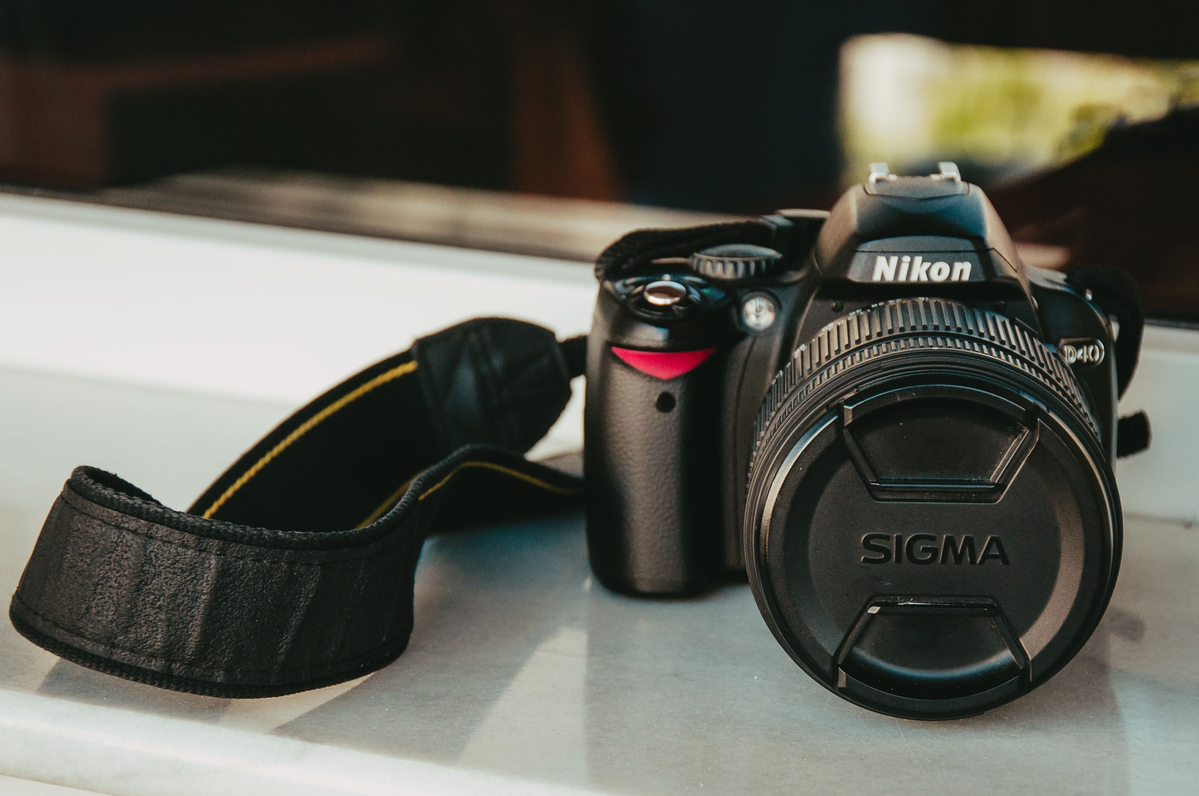 Nikon D40 + obiectiv Sigma 18-250MM