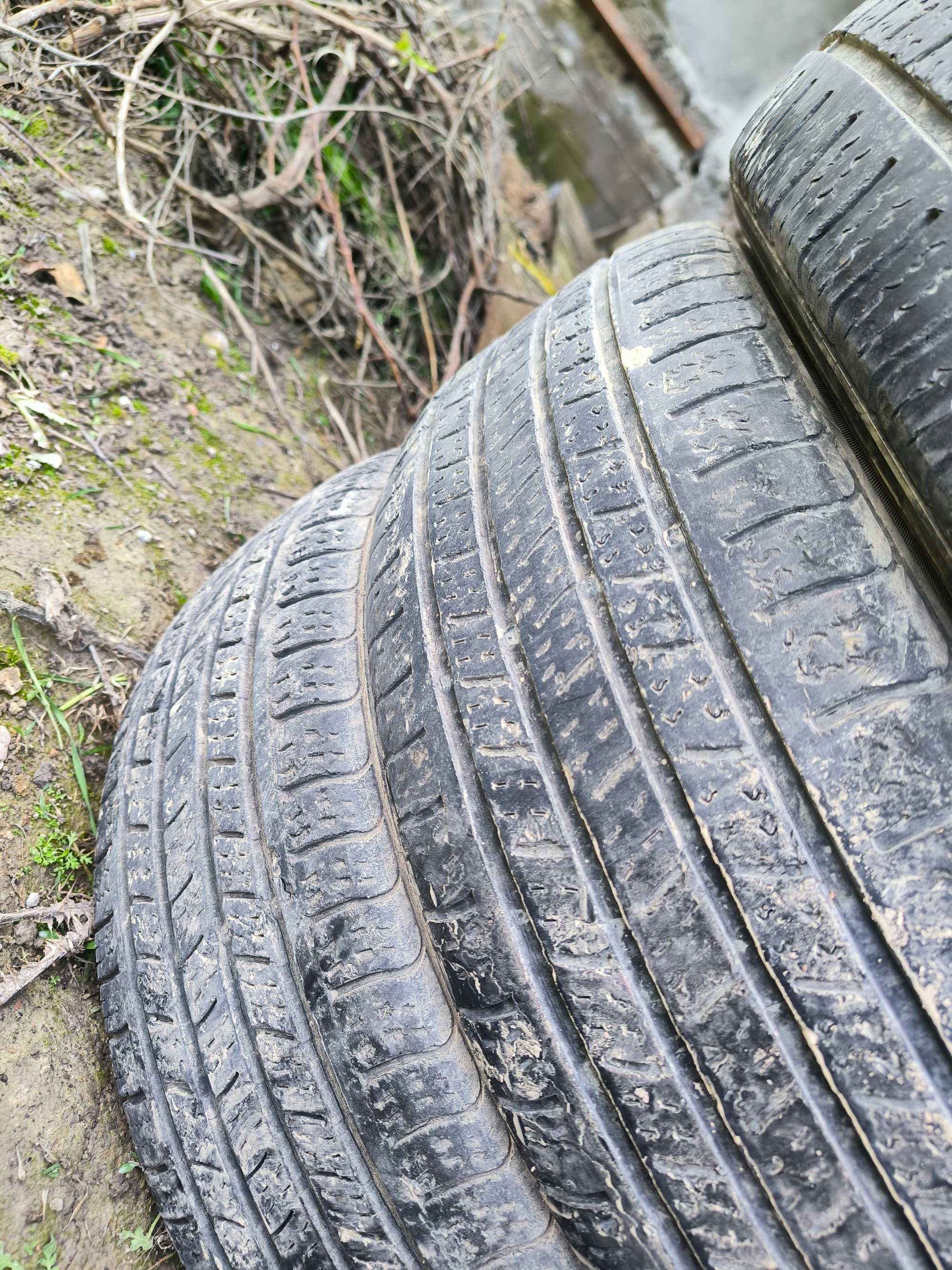 Продам шины 205/65R15