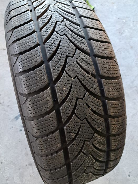 2 anvelope iarnă 225 55 r17 Platin