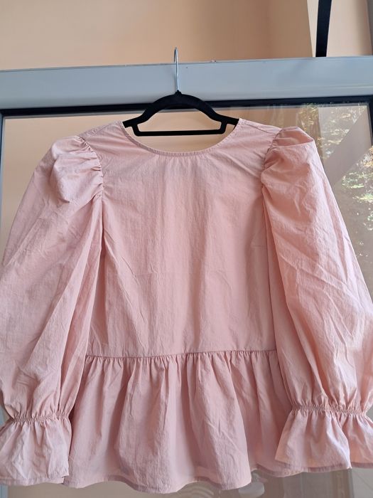 Divided H&M Нова, с етикет. Размер XS - S.