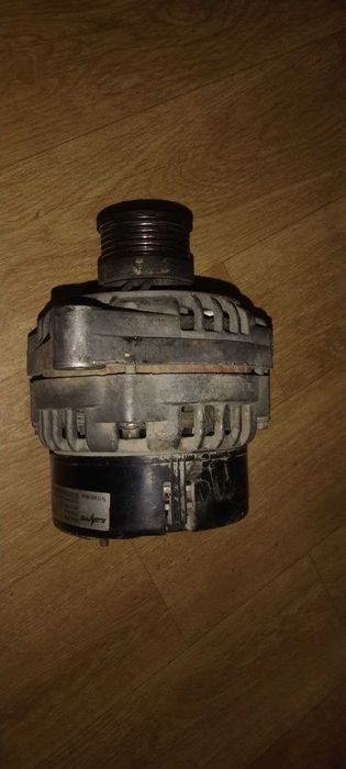 Продаётся генератор от Лада Приора