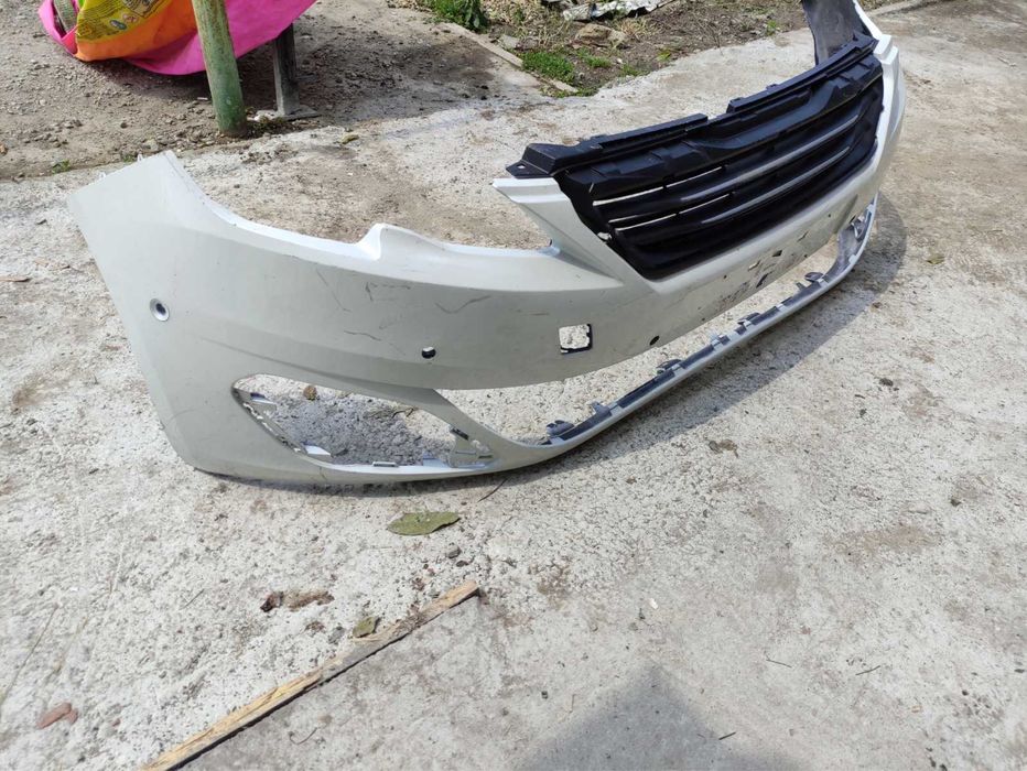 Предна броня за Peugeot 308  2013-2016год.