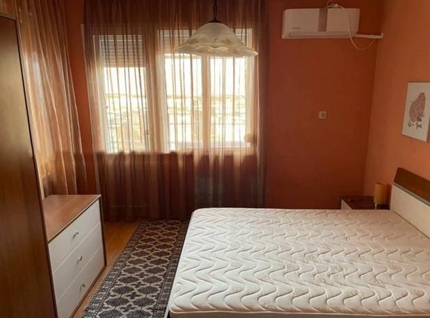 Дава се под наем Етаж от къща в Пловдив, Център - 120 кв.м за 586.5 € - Снимка #3