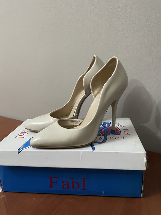 Турецкий каблук, бежевый