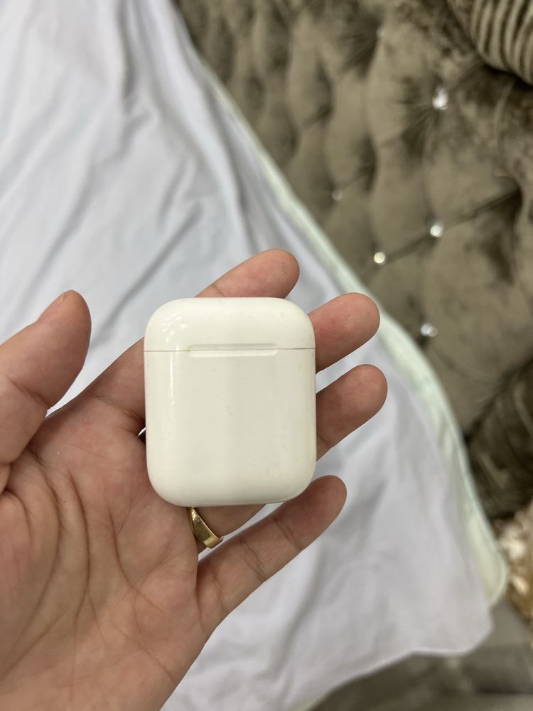 Футляр airpods1 ,без наушников