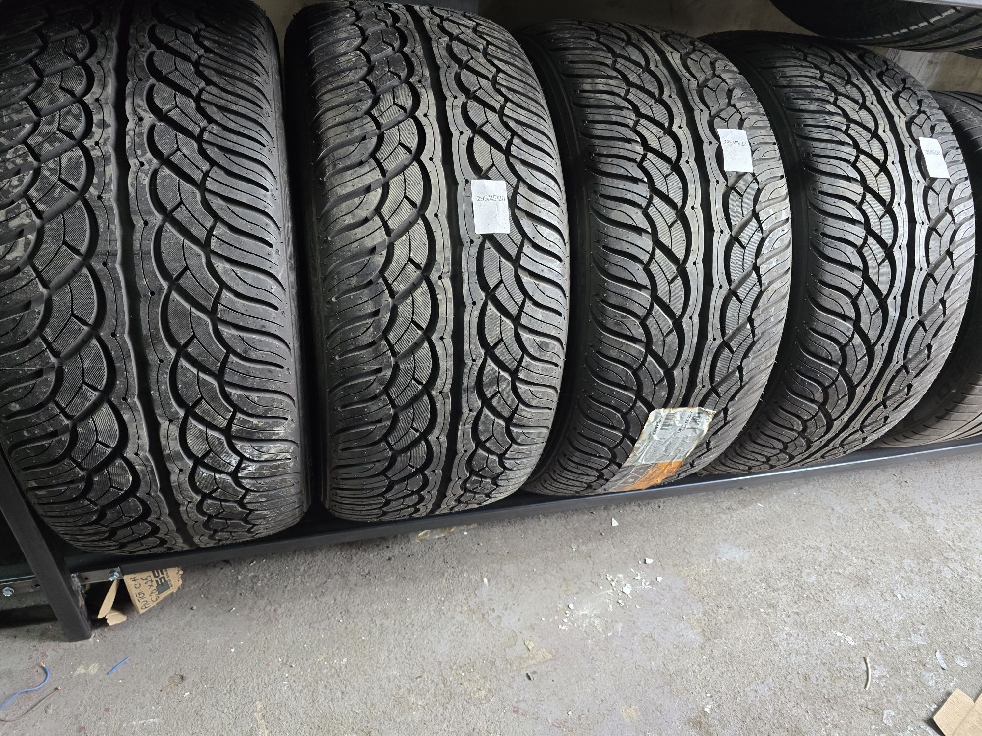 4x Anvelope 295/45/20 VARA YOKOHAMA Stare Noi