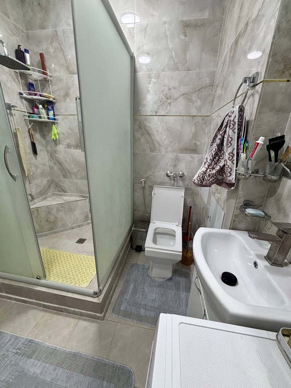 продаётся квартира 3х комнатная 65 кв в новостройке