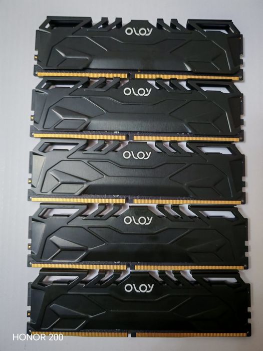 Oloy DDR4 2x8gb 3200mhz