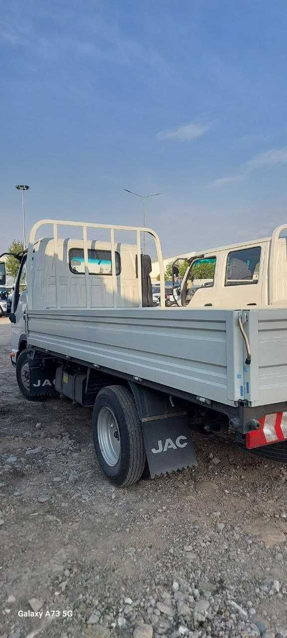 JAC J3 3.5 тонна бортовой фургон  КОМФОРТ