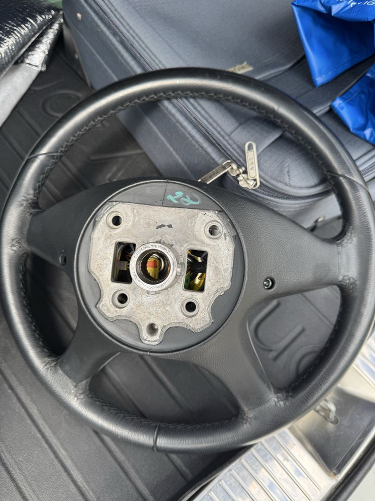 Волан за мерцедес W204