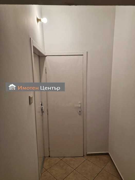 Продава се Тристаен апартамент в София, Толстой - 60 кв.м за 2300 €/кв.м - Снимка #4