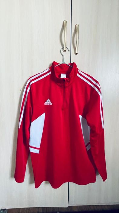 Адидас полузамок сатылады