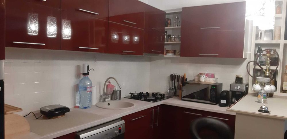 Inchiriez CASA tip vila loc. BERCENI, ILFOV